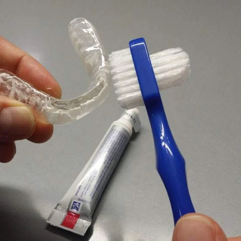 Limpiar tu férula dental en Murcia