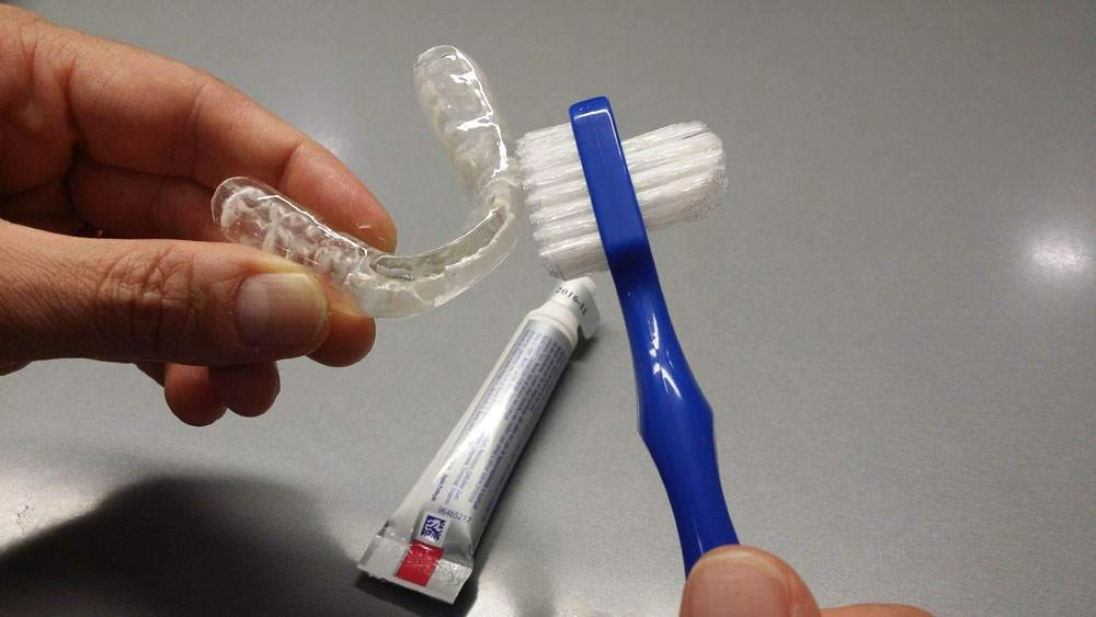 Limpiar tu férula dental en Murcia