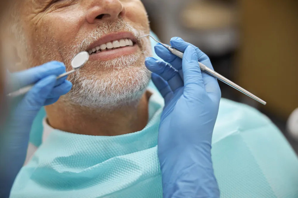 Reemplazar diente perdido con implante dental en Murcia